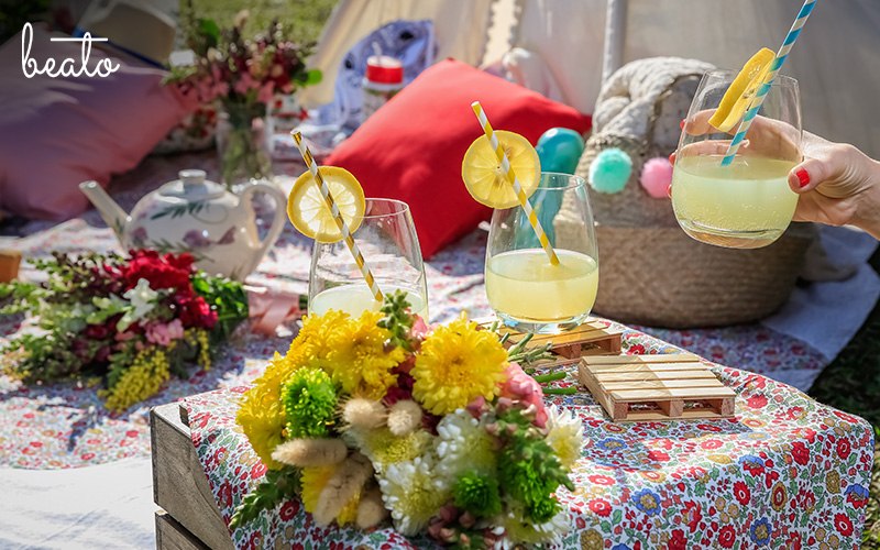 floral picnic arrangements